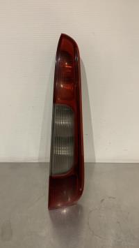 Feu arriere principal droit (feux)
