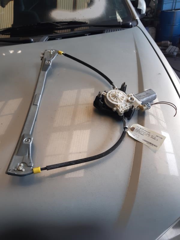Leve vitre electrique avant gauche