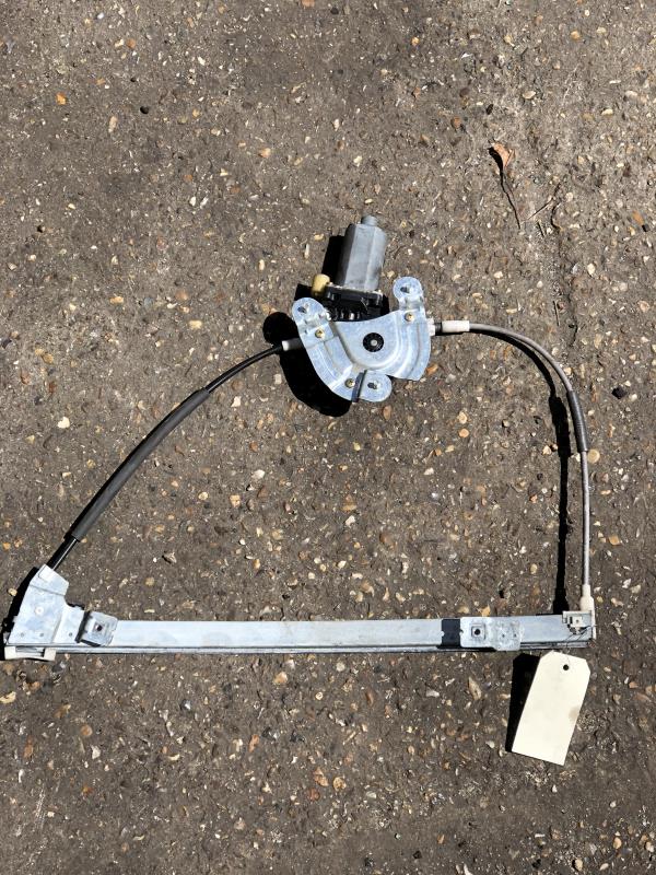 Leve vitre electrique avant gauche