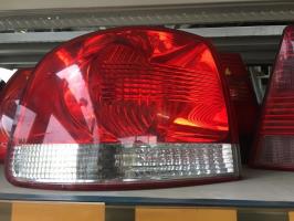 Feu arriere principal droit (feux)
