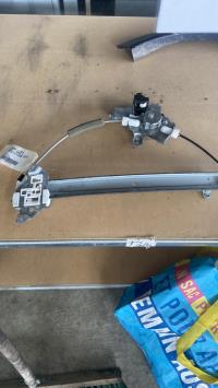Leve vitre electrique avant droit