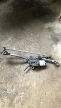 Moteur essuie glace avant