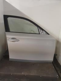 Porte avant droit