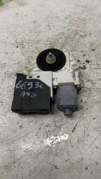 Moteur leve vitre avant gauche