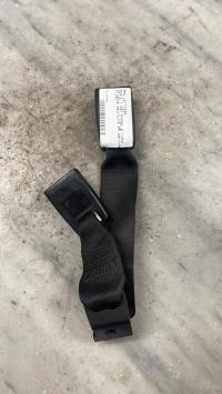 Attache ceinture arriere centrale