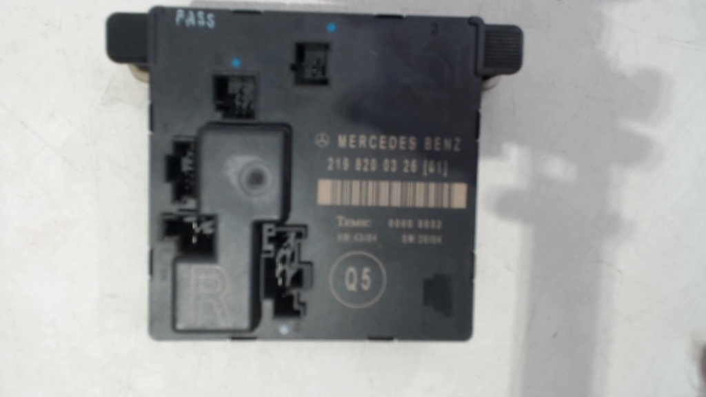 Boitier de centralisation MERCEDES CLASSE CLS 219 PHASE 1 Diesel - 1