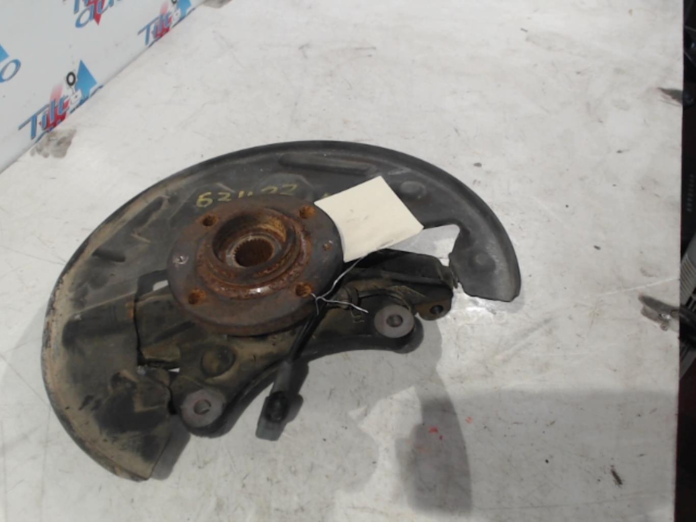 Moyeu avant gauche CITROEN DS5 PHASE 1 Diesel - 1