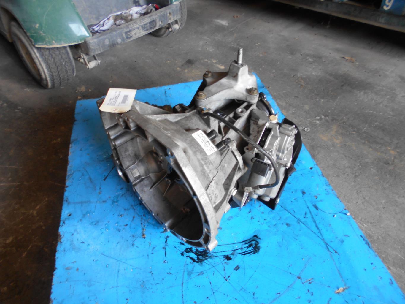 Boite de vitesses FORD FIESTA 5 PHASE 1 Diesel - 1