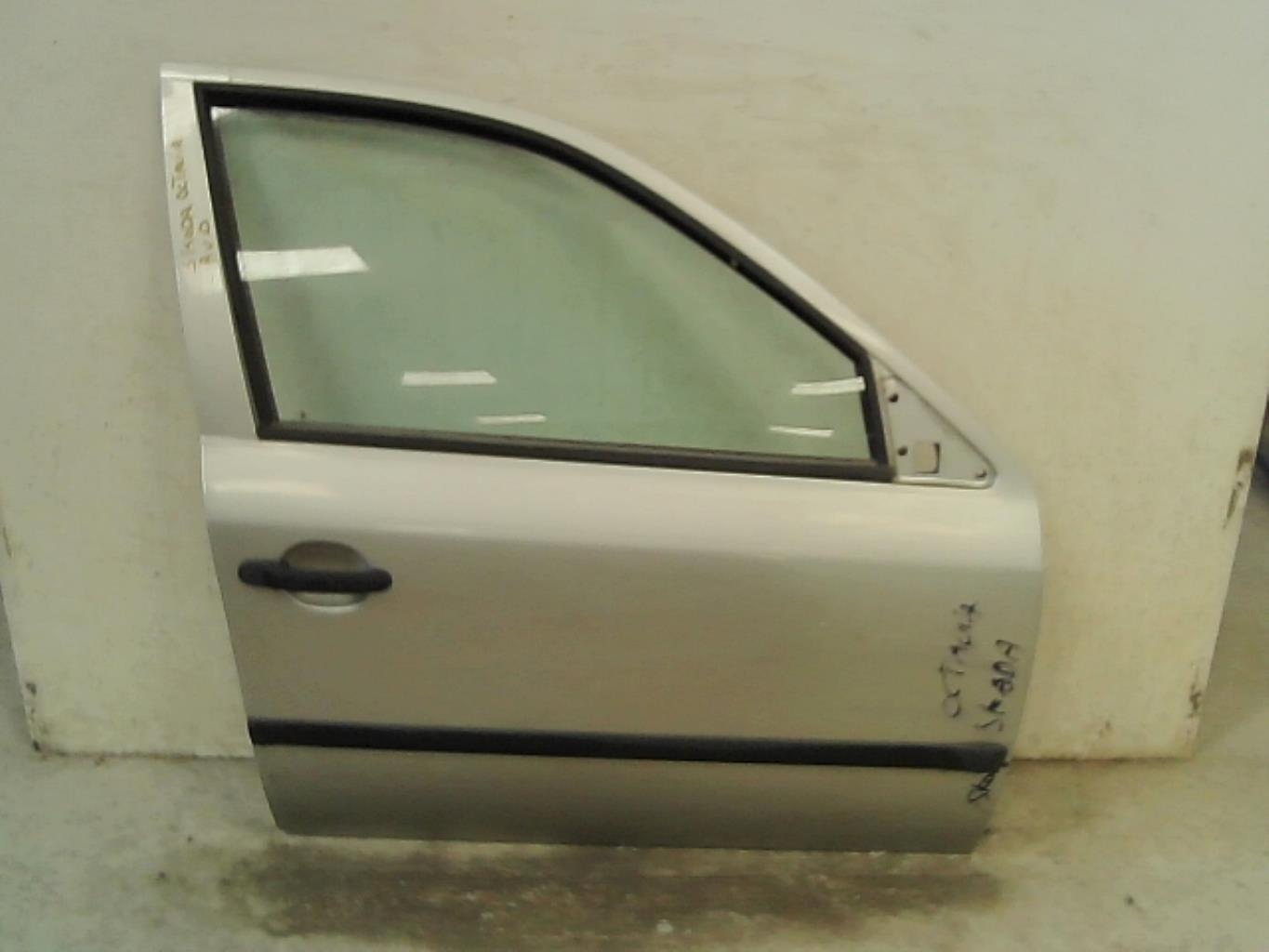 Porte avant droit