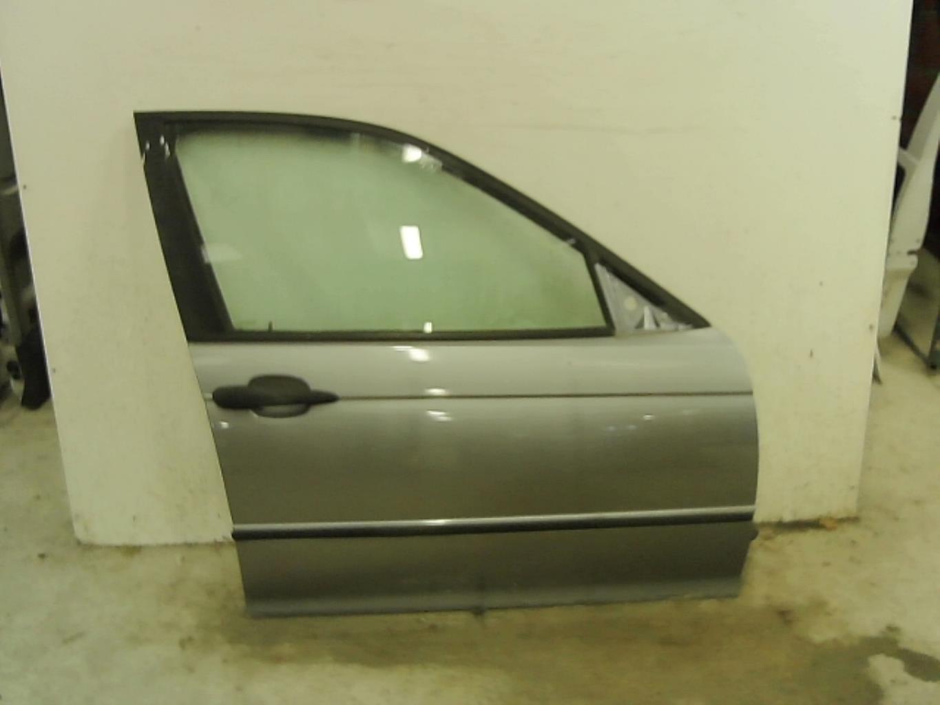Porte avant droit
