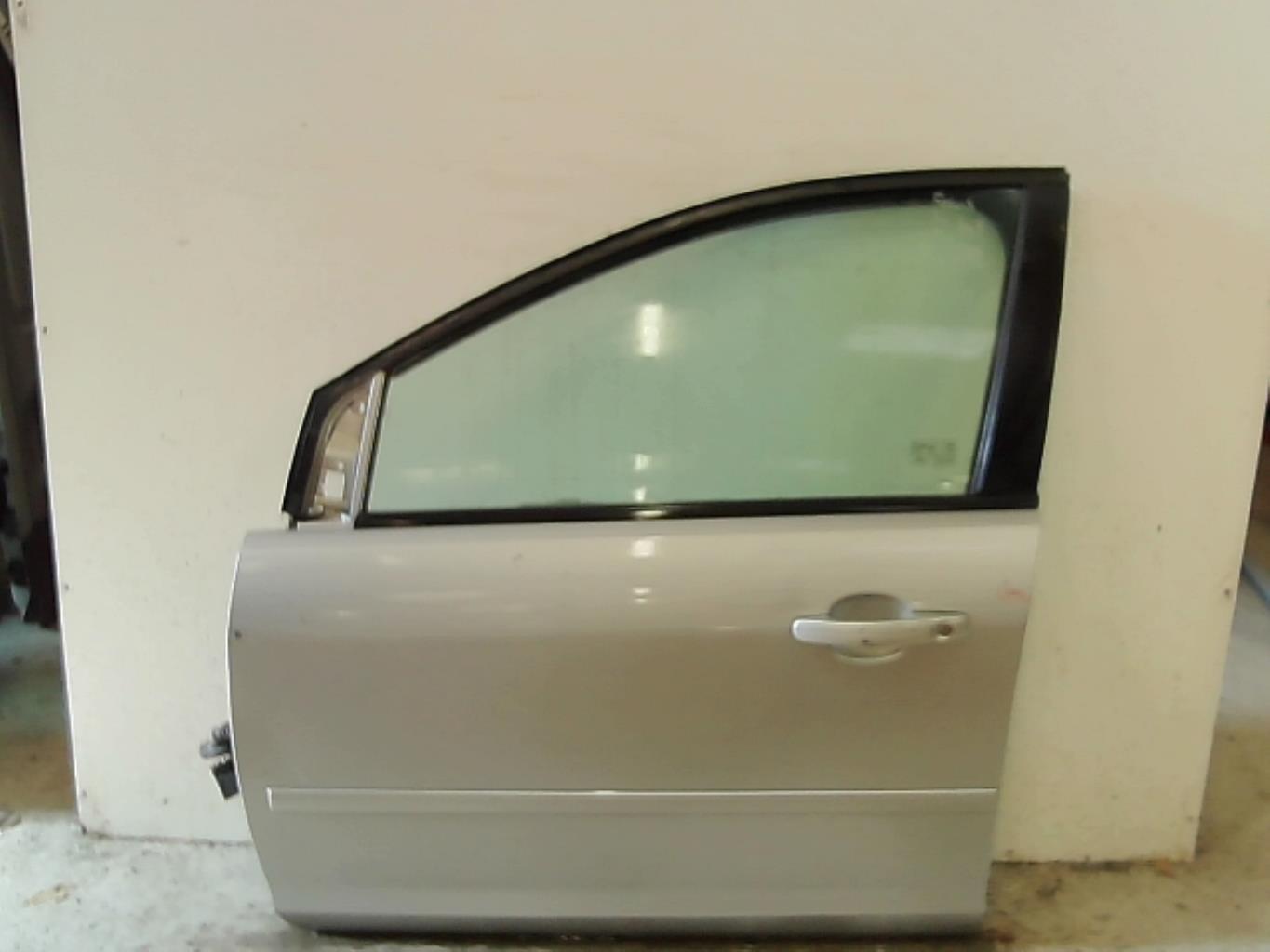 Porte avant gauche
