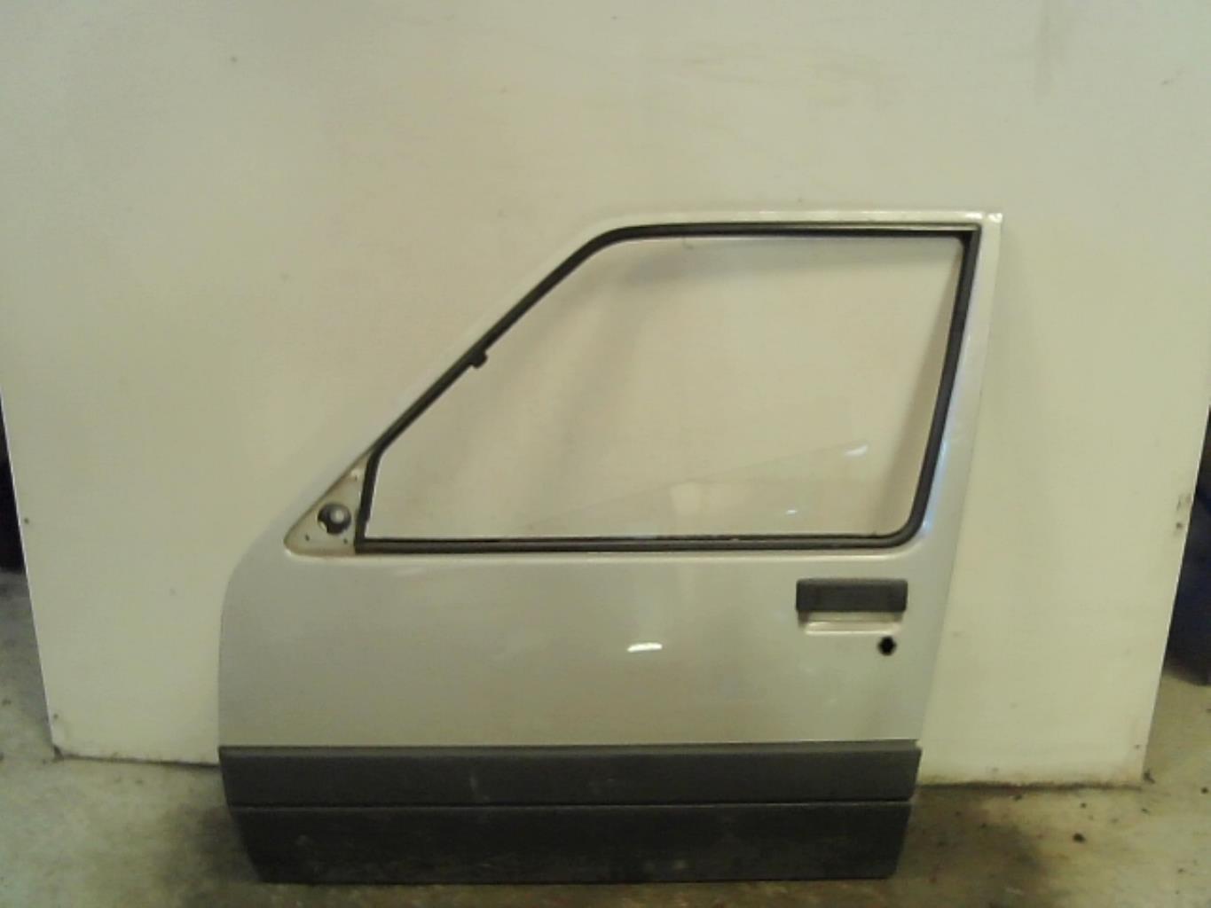 renault r5 porte avant droite r5 3p Pièces détachées Citroen DS CX 2CV renault r5 porte avant droite r5 3p Pièces détachées Citroen DS CX 2CV