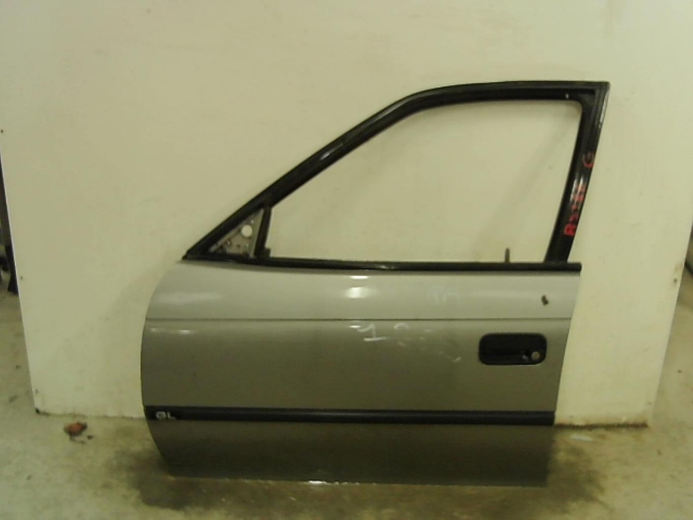 Porte avant gauche