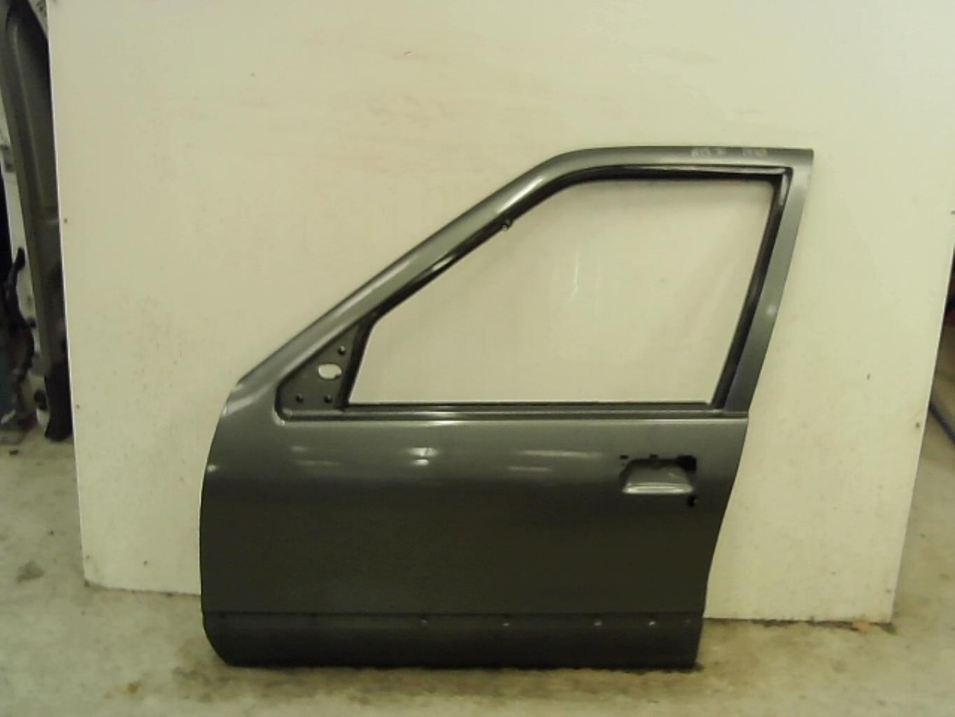 Porte avant gauche