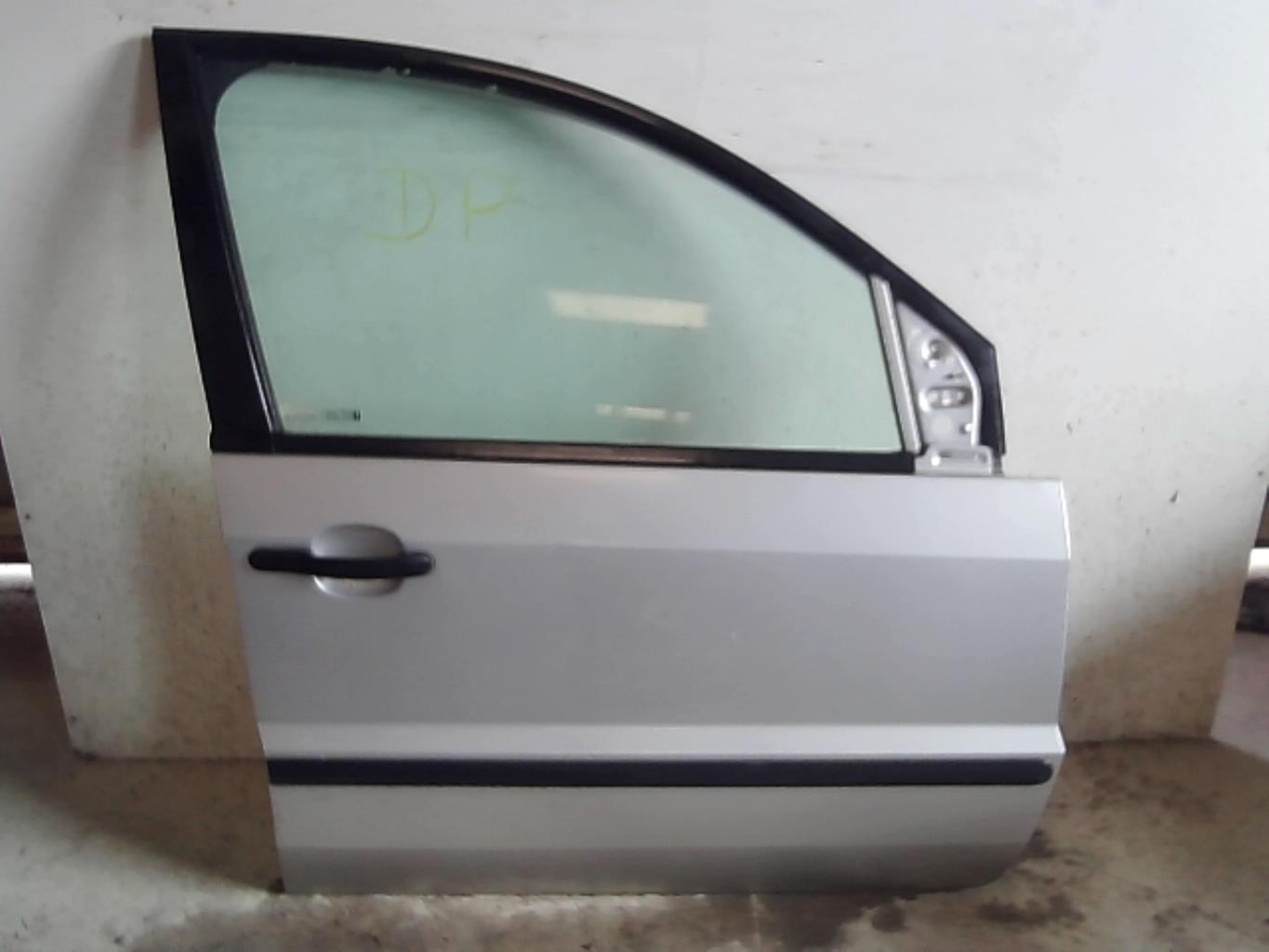 Porte avant droit