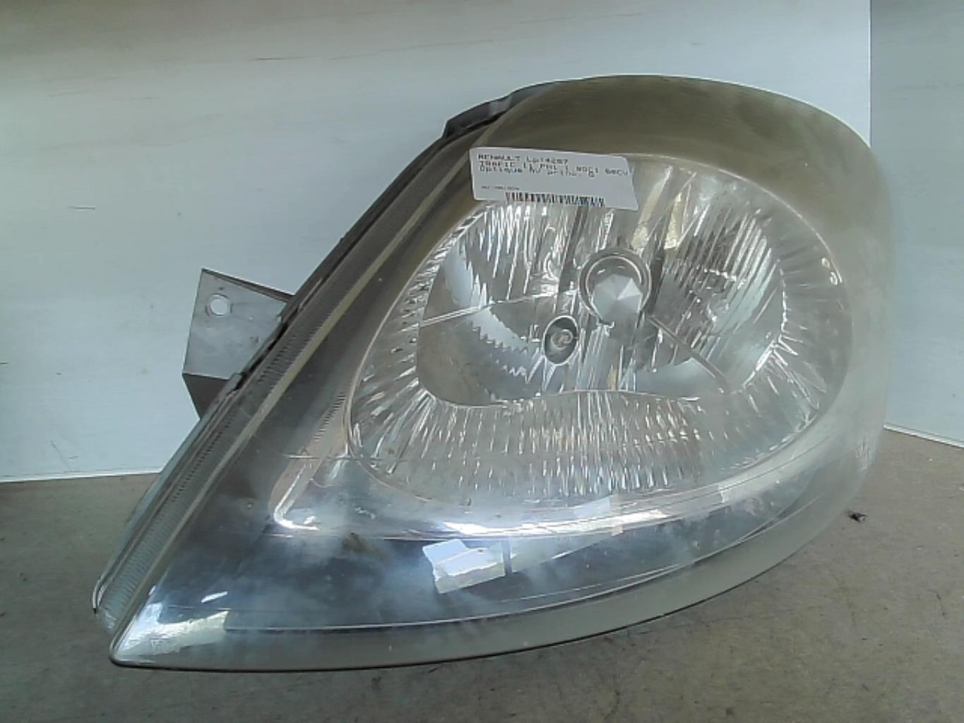 Optique avant principal gauche (feux)(phare)
