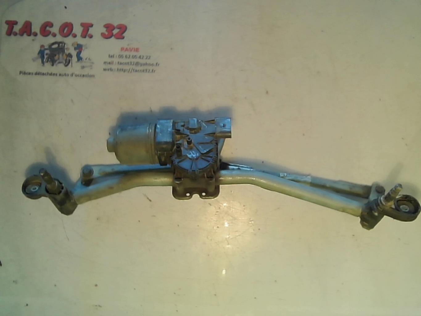 Moteur essuie glace avant