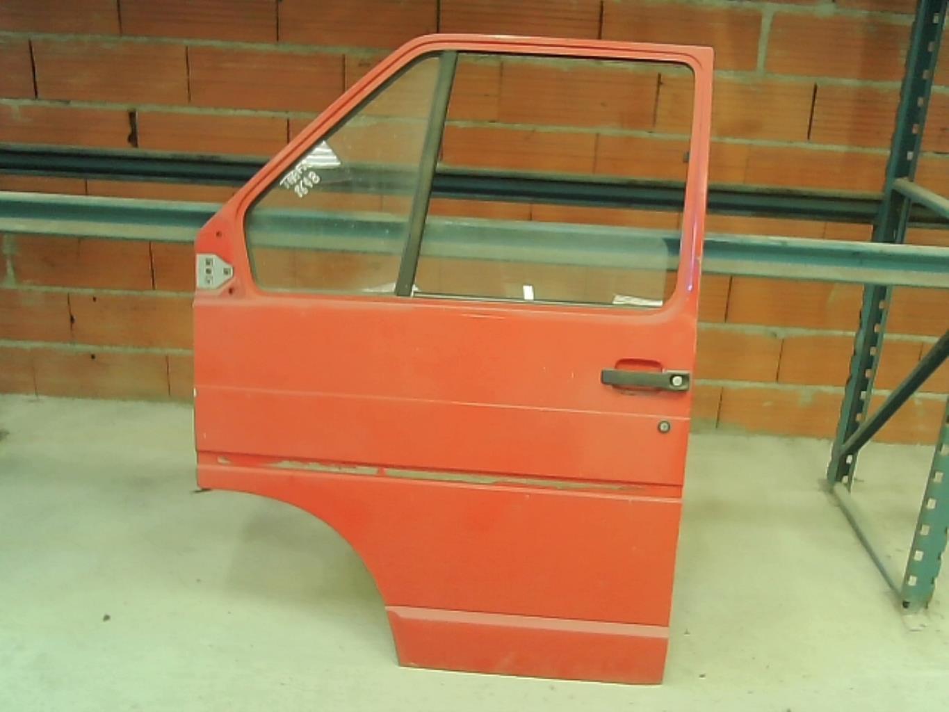 Porte avant gauche