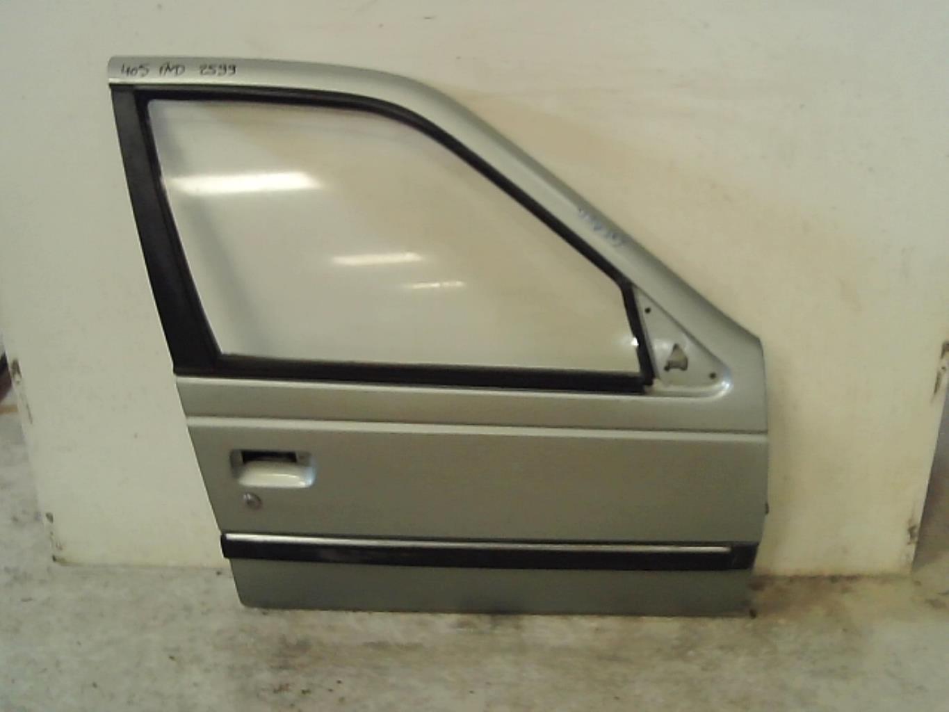 Porte avant droit