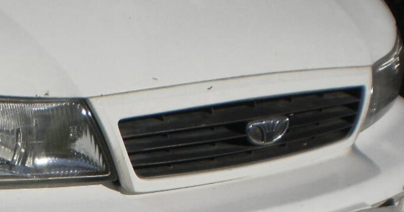 Calandre DAEWOO NEXIA Essence - 1