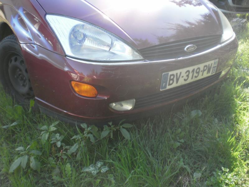 Calandre FORD FOCUS 1 Essence - 1