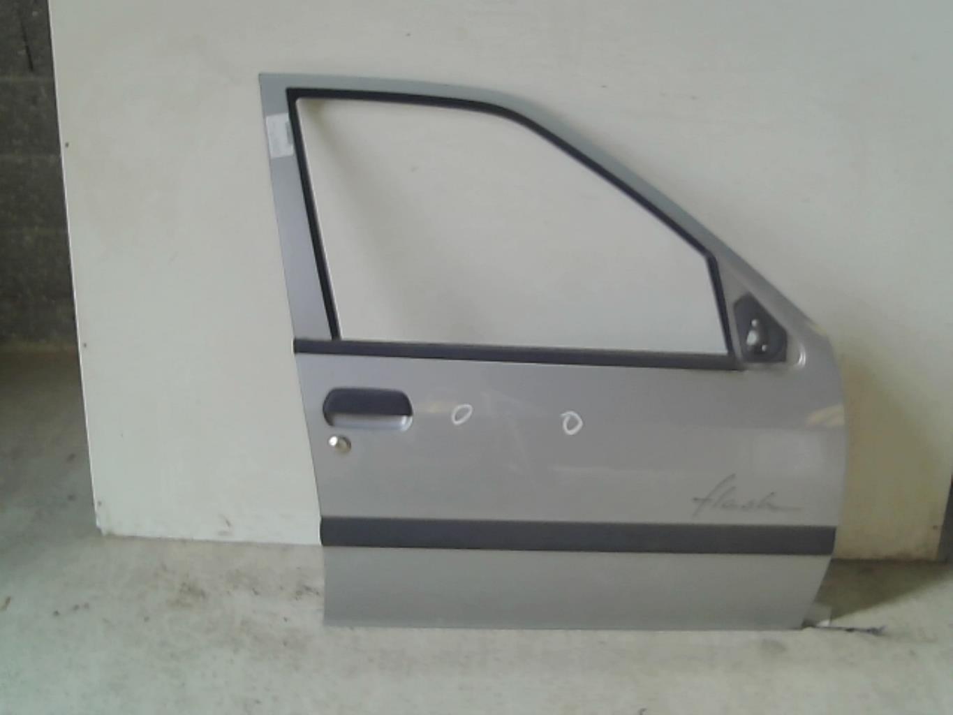 Porte avant droit