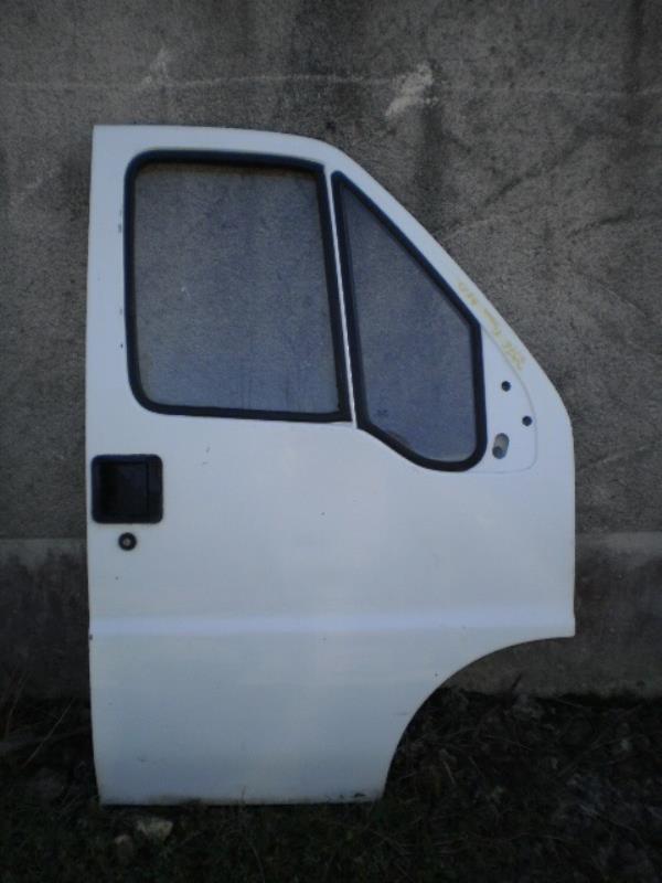 Porte avant droit