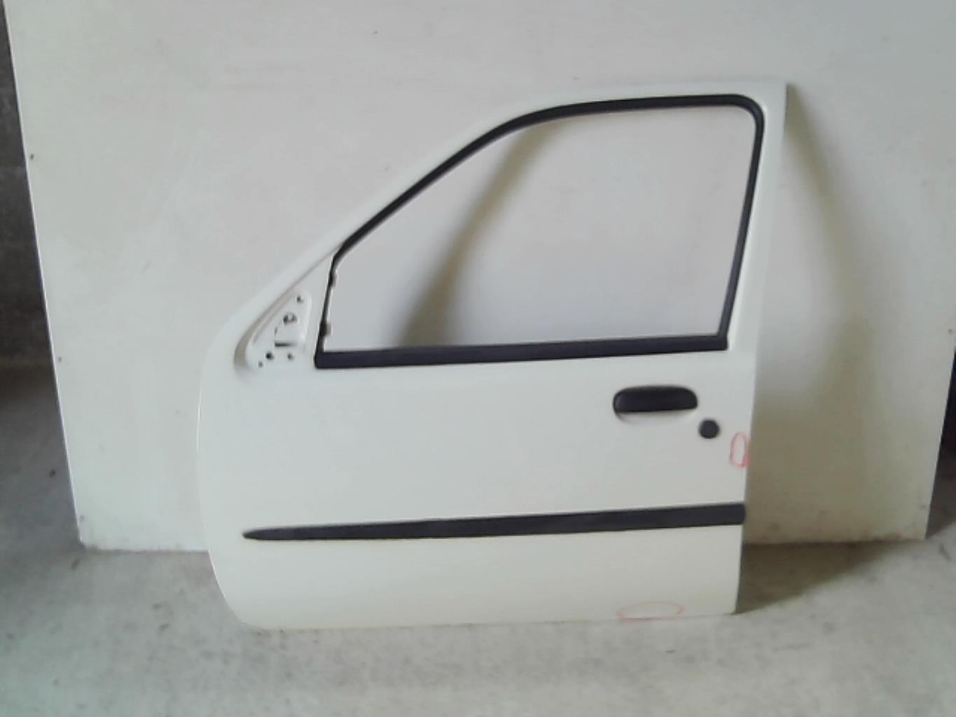 Porte avant gauche