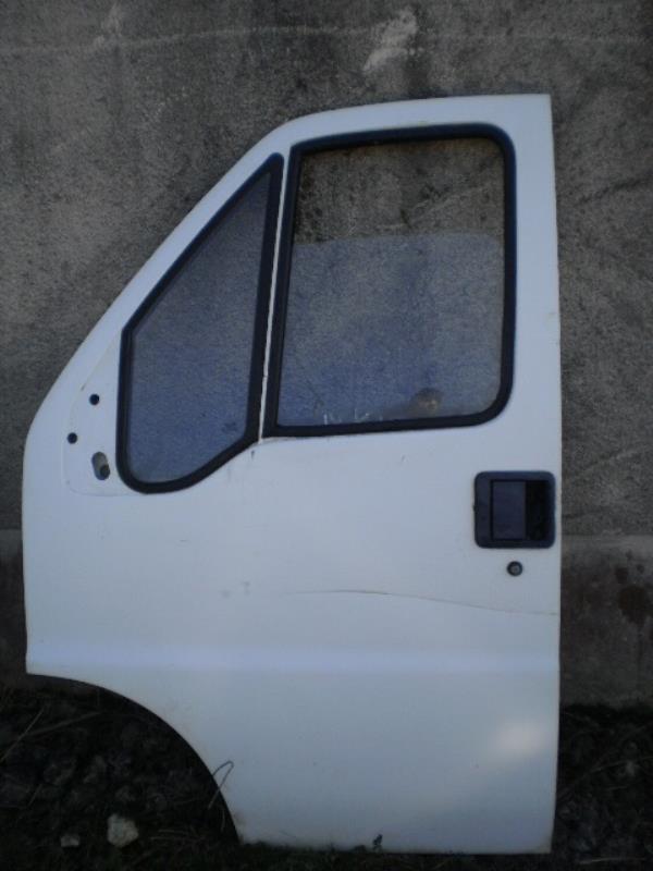 Porte avant gauche