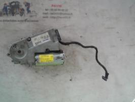 Moteur toit ouvrant