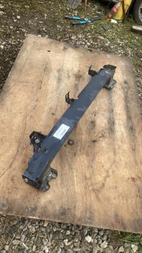 Renfort pare choc avant (traverse)