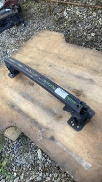 Renfort pare choc avant (traverse)