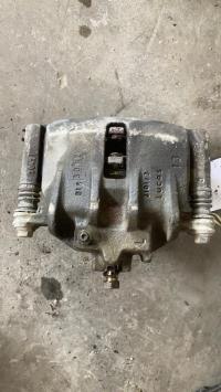Etrier avant gauche (freinage)