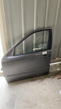 Porte avant gauche