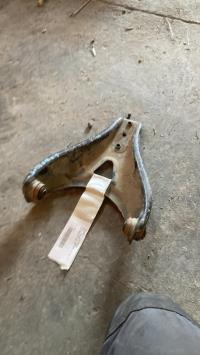 Triangle avant droit
