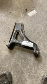 Triangle avant gauche