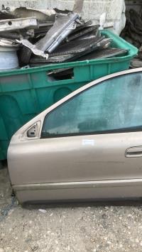 Porte avant gauche