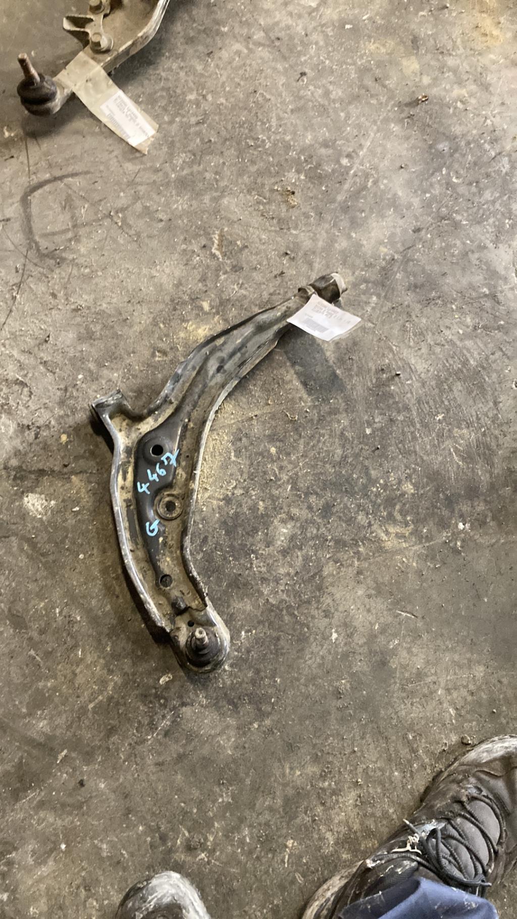 Triangle avant gauche NISSAN MICRA 2 PHASE 2 Essence - 1