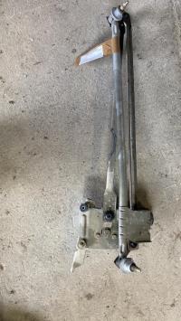Moteur essuie glace avant
