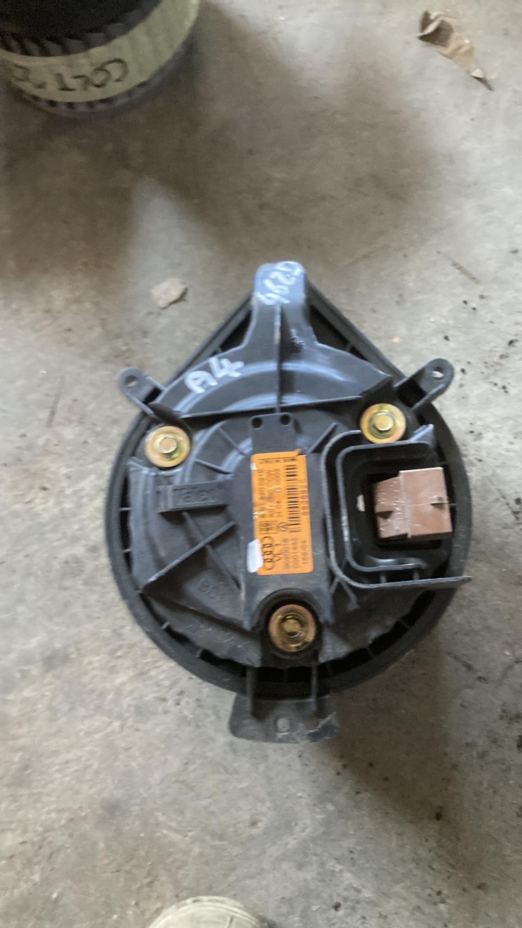 Ventilateur chauffage AUDI A4 2 PHASE 2 Diesel - 1