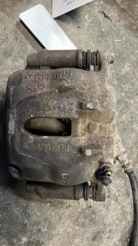 Etrier avant gauche (freinage)