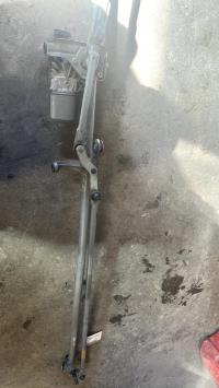 Moteur essuie glace avant