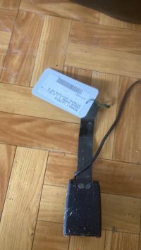 Attache ceinture avant gauche