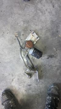 Moteur essuie glace avant