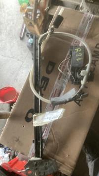 Leve vitre electrique avant gauche