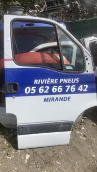 Porte avant droit