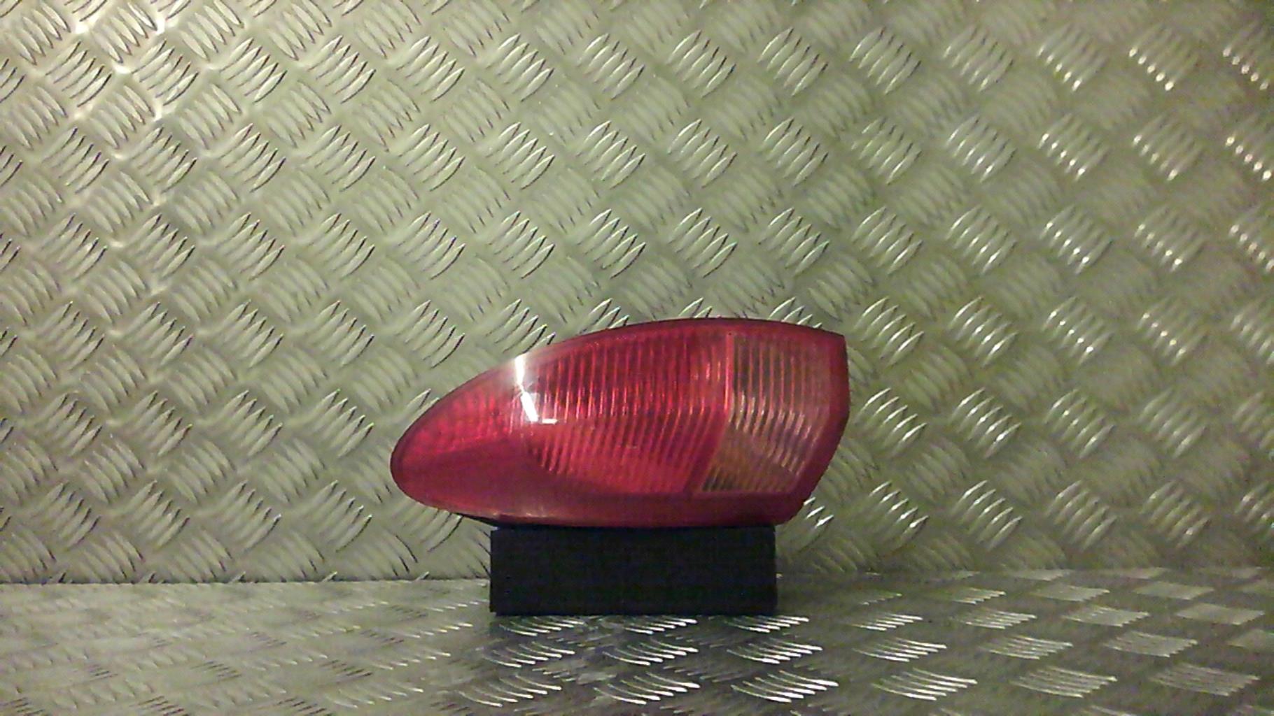 Fanale posteriore principale destro (luci)