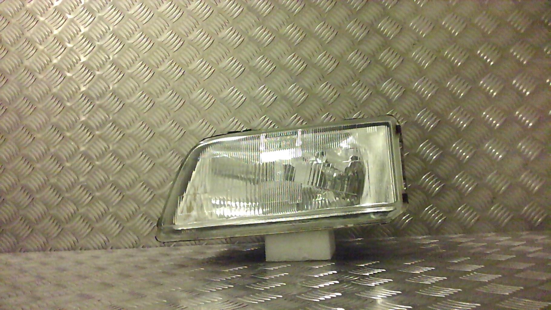 Gruppo ottico anteriore principale sinistro (luci)(faro)