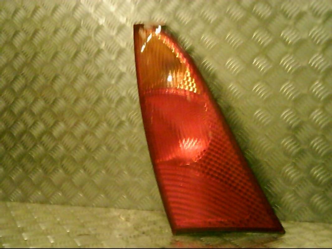 Fanale posteriore principale sinistro (luci)