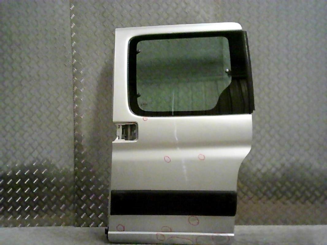 Porte laterale gauche